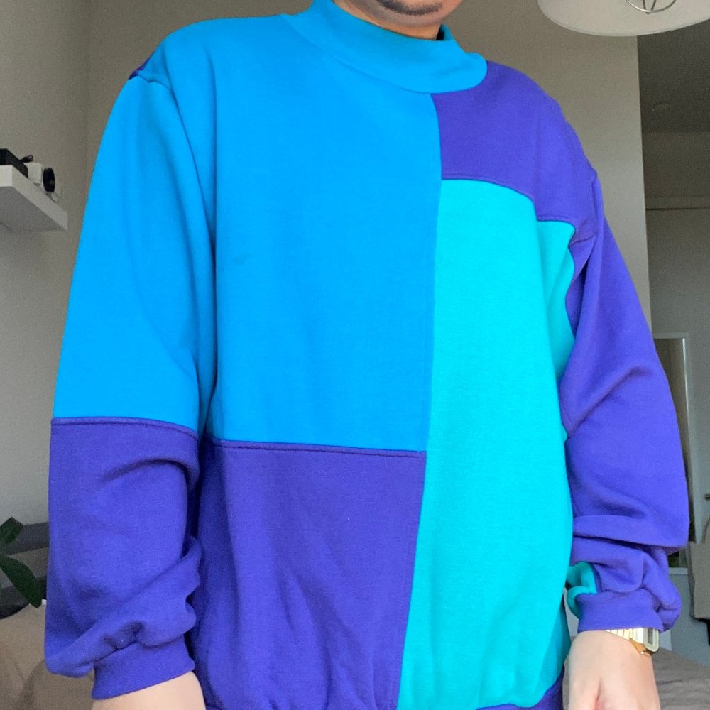 RETRO 90s Colosseum Jockey Vintage Sweater